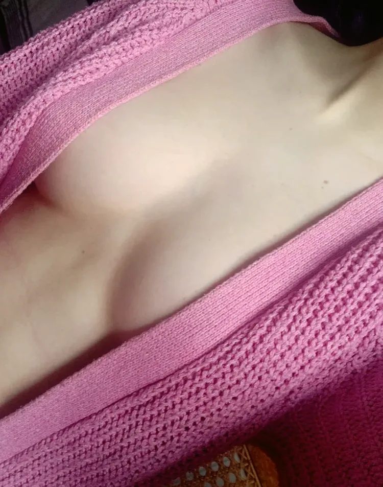 Sabrina, 33