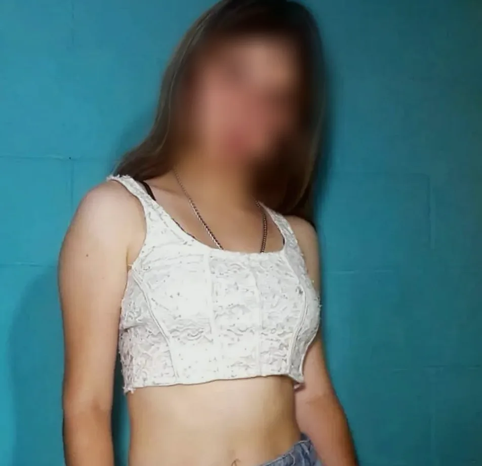 Selina, 22